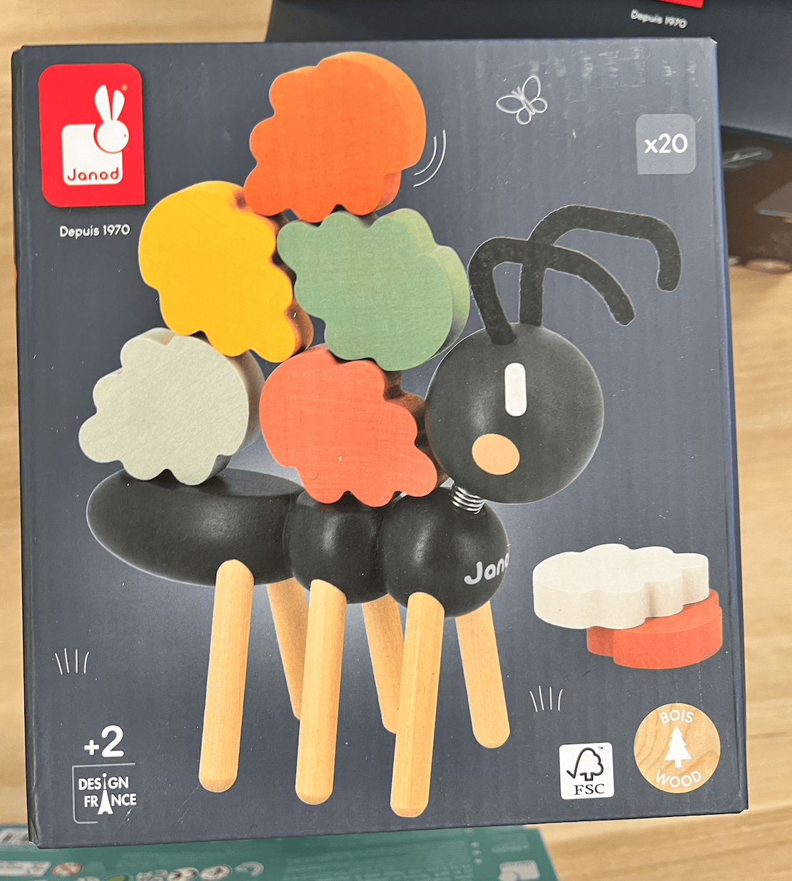 Balancing Ant