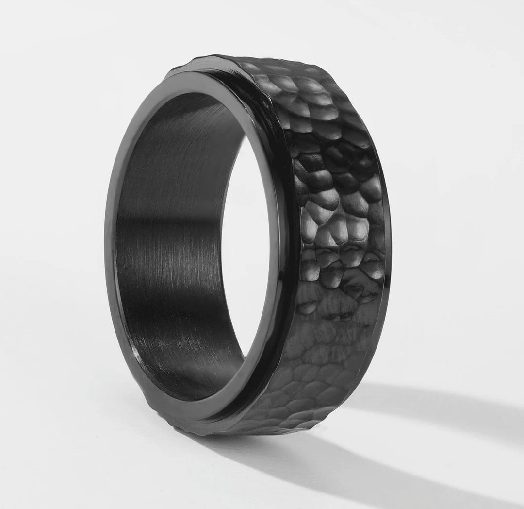Axel Rotating Worry Ring