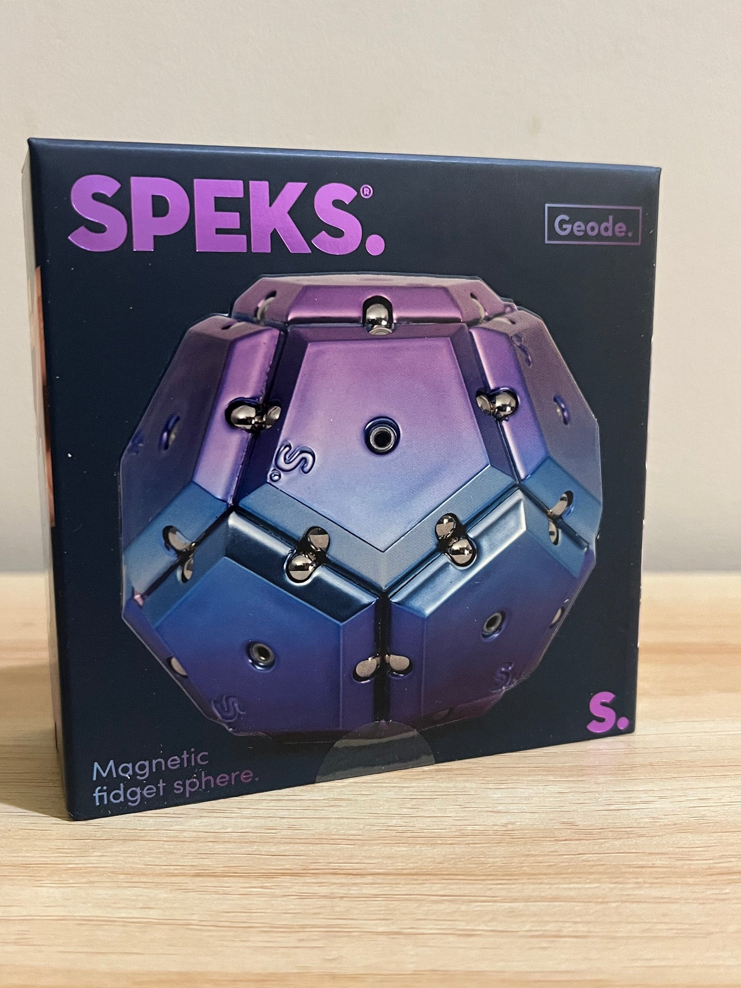 Speks Geode Fidget Sphere