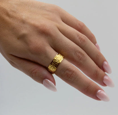 Axel Rotating Worry Ring Gold Size 10