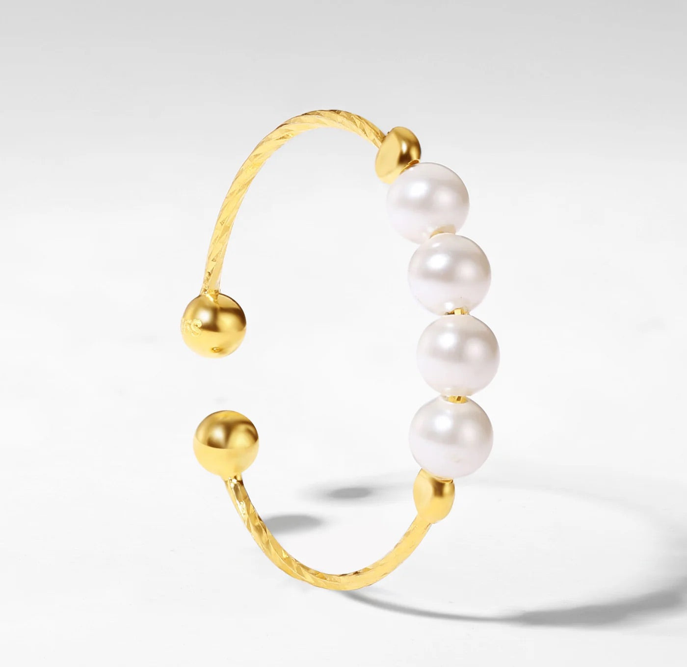 Pearl Rotating Worry Ring